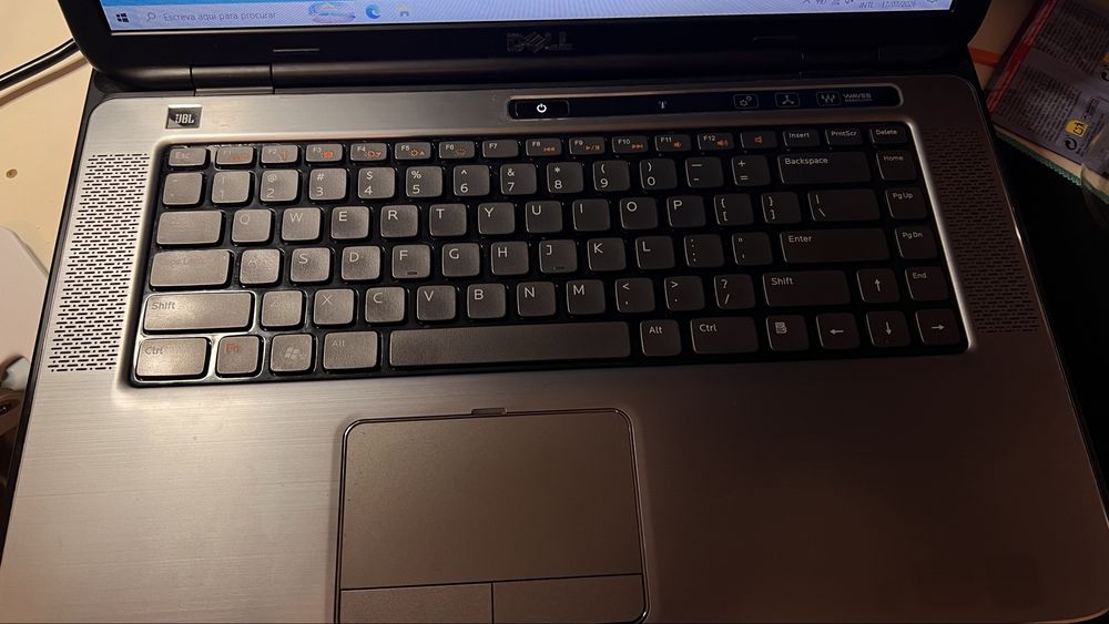Portatil Dell XPS 15 L502X intel i5 2,40ghz 6Gb RAM 160gb HDD Nvidia GeForce GT 525M