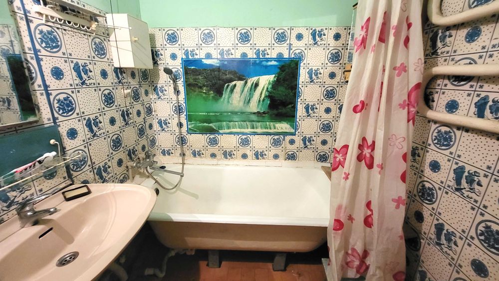 Продаж 3-х к.кв. вул. Республіканська буд. 185 АВТОНОМНЕ ОПАЛЕННЯ.