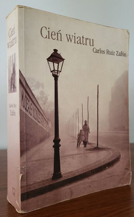 Cień wiatru - Carlos Ruiz Zafón