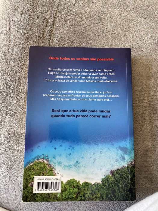 Livro “ A ilha das quatro estações “