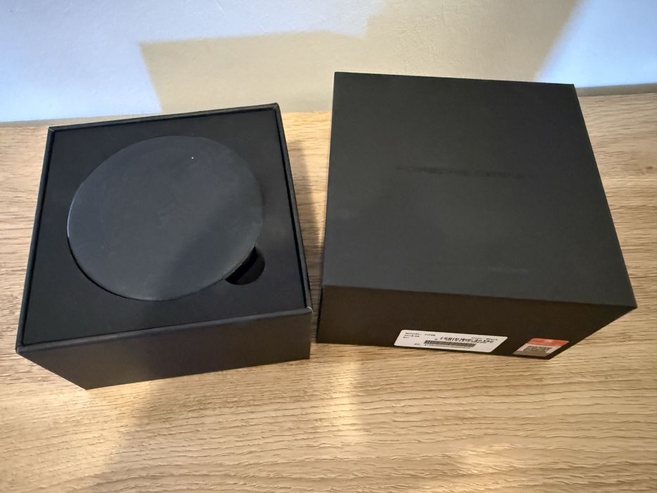 Base de carregamento Porsche Design