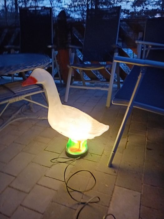 Sprzedam świecącą gęś do ogrodu tarasu