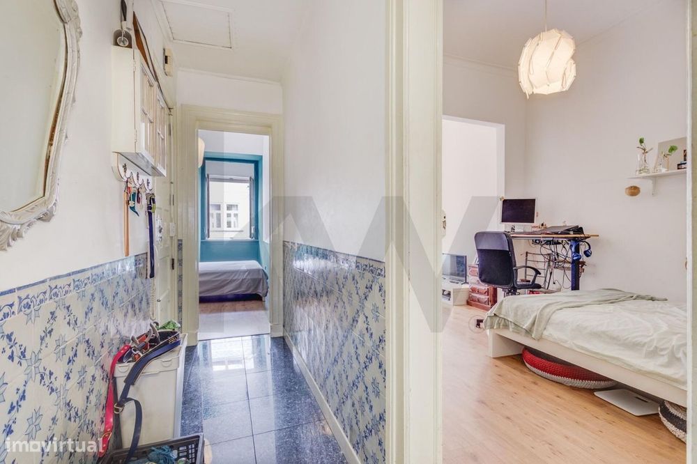 Apartamento T2+1 com elevado potencial de renovação no Centro de Lisbo