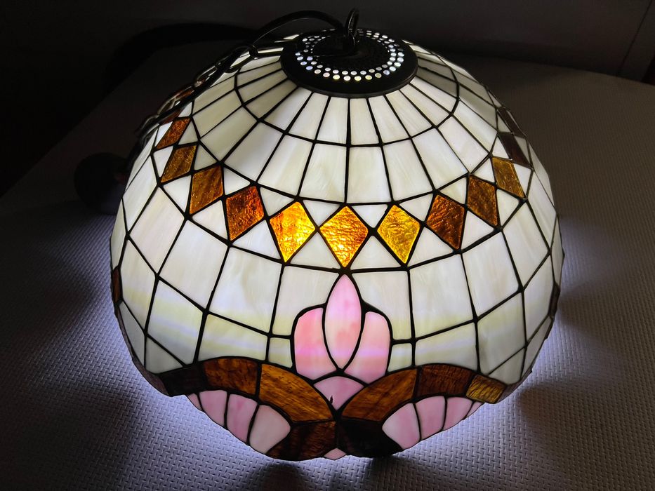 Lampa witrażowa sufitowa wisząca styl Tiffany