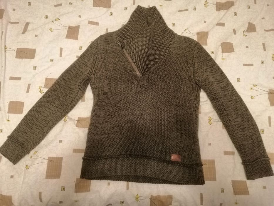 Светр зимовий з замочком