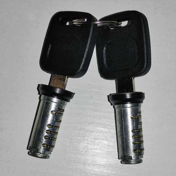 Комплект дверних серцевин Audi 80/ 100/ A6 C4