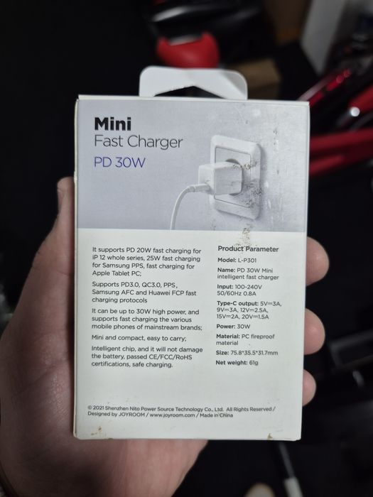 Carregador de 30W com tecnologia GaN