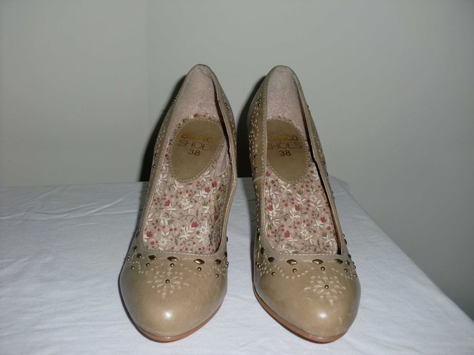 Sapatos novos da Blanco Tamanho 38