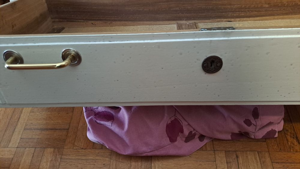 Móvel antigo remodelado