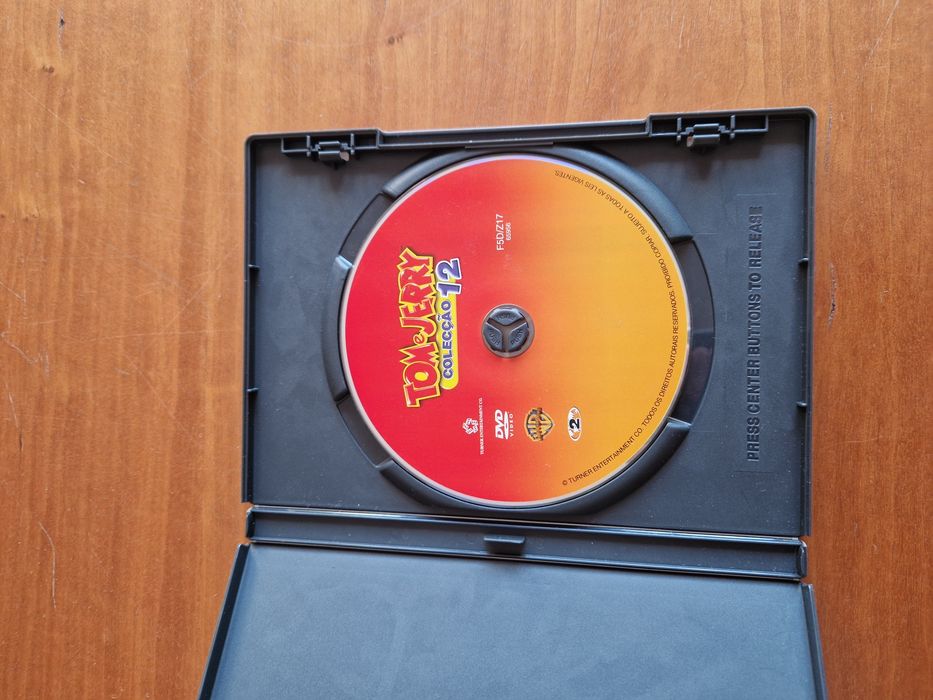 DVD "Tom &Jerry -  Colecção 12", 2004