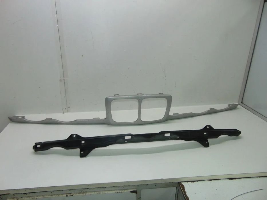 BMW E34 aro grelhas/Travessa
