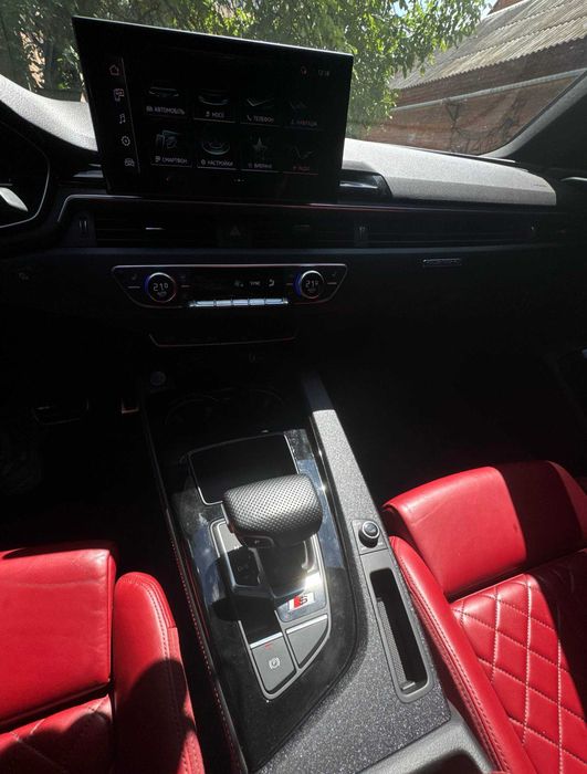 Audi S4 2020 VIN WAUB4AF48LA065090 фото оголошення 15 з 19