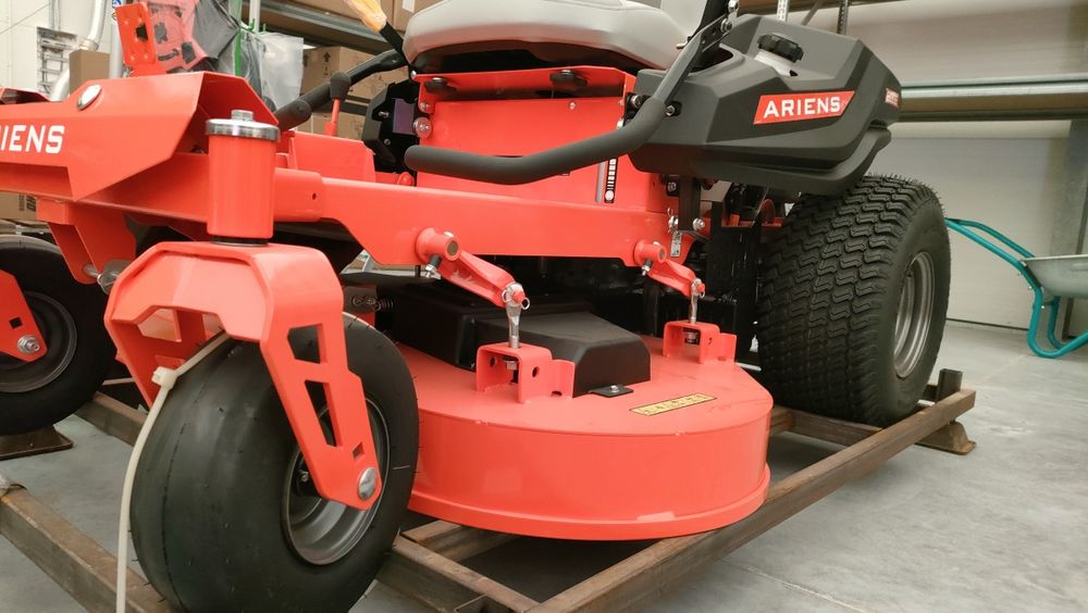 traktor Kosiarka zero-skręt Ariens Edge 42" dostępny od ręki
