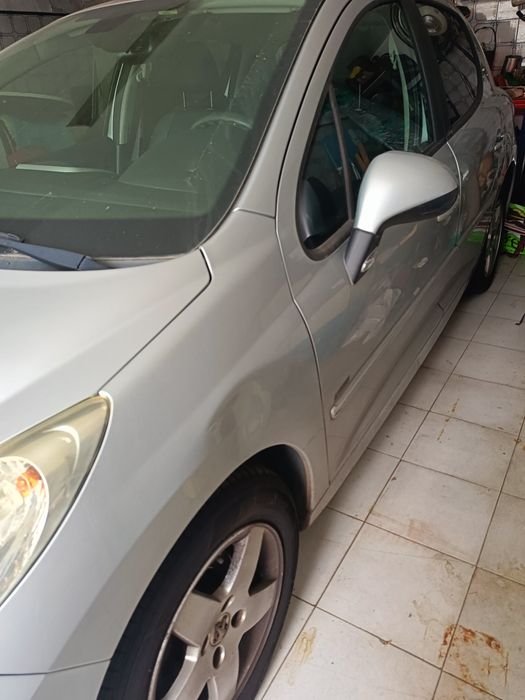 Peugeot 207 53 000kms reais