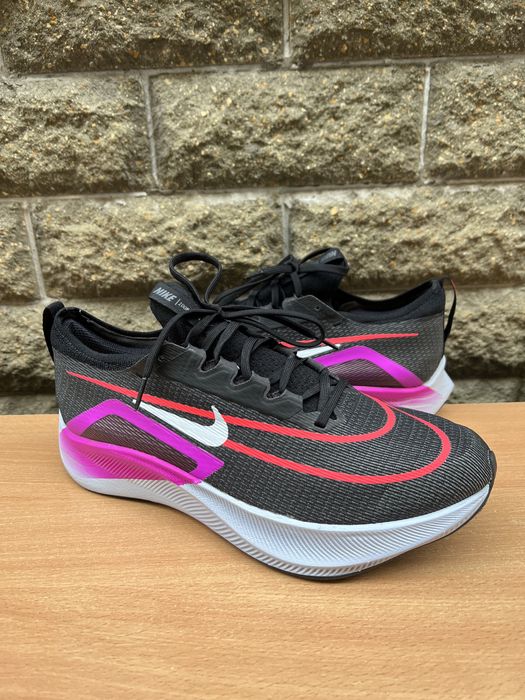 nike zoom fly 4 - купити чоловіче взуття - Ціна на OLX.ua