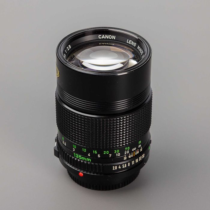 Canon nFD 135mm f/2.8 — портретний телеоб’єктив для Canon FD
