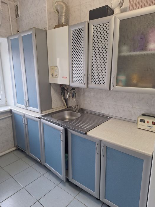 Продам кухонні меблі