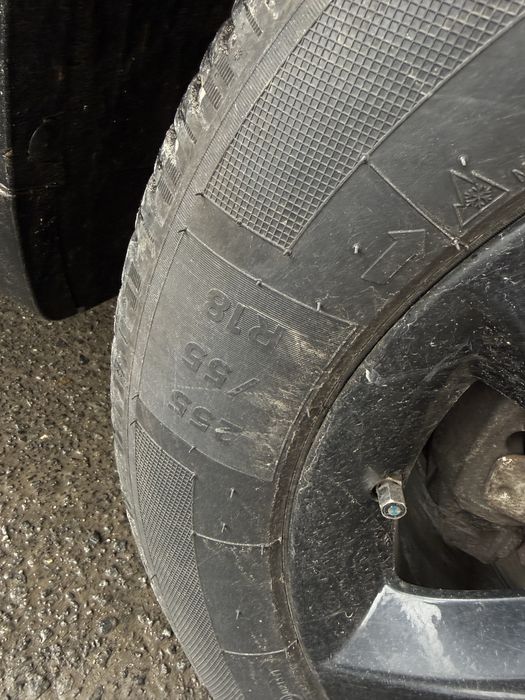 Комплект дисків і гуми диски r18 5/120 гума r18 255/55 нова 25рік