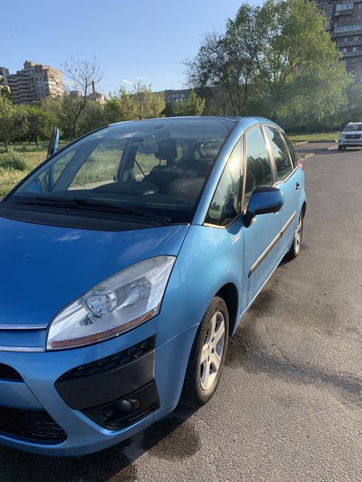 Ситроен с4 Пикассо отличное состояние или обмен на бус пассажир