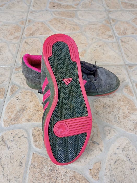 Sapatilhas adidas n° 36