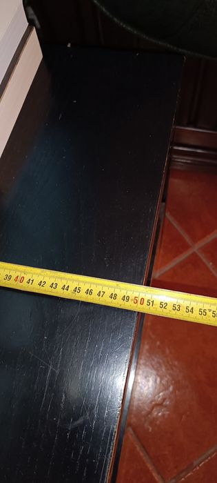 Mesa para TV com gavetas