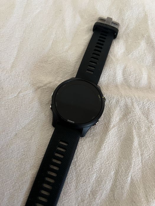 Garmin Forerunner 255 music