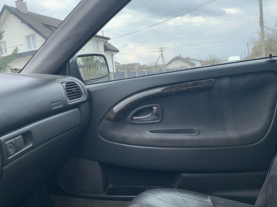 Продам volvo v40 2.0 бенз