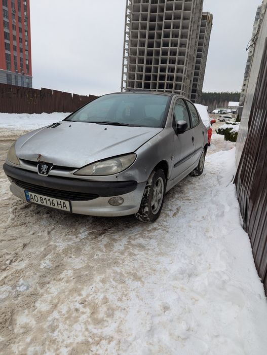 Пежо 206 1,4 бензин 2000