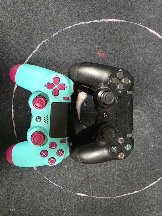 Dualskock 4 2 штуки комплектом