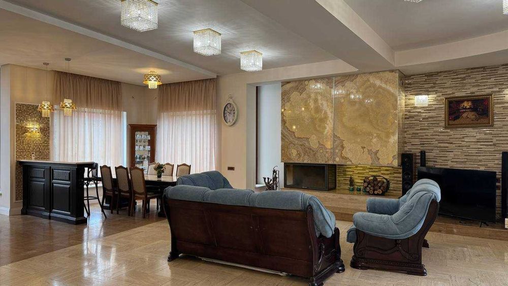 Продаємо сучасний будинок Еліт-класу на Цементників