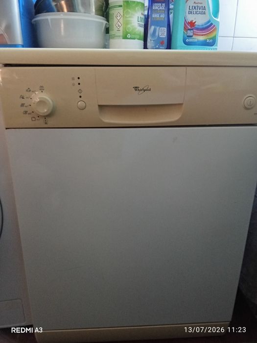 Vendo máquina de lavar louça com detergentes incluídos e sal abrilhantador