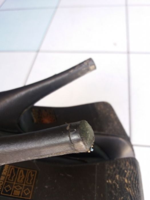 czarne botki na platformie rozmiar 36 Możliwość wysyłki paczkomatem