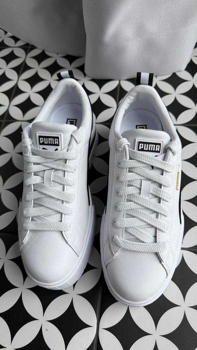 Жіночі кросівки Puma