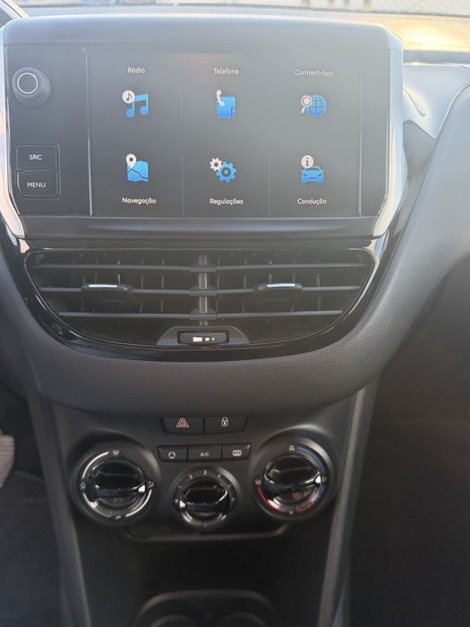 Peugeot 208 1.2 PureTech Signature