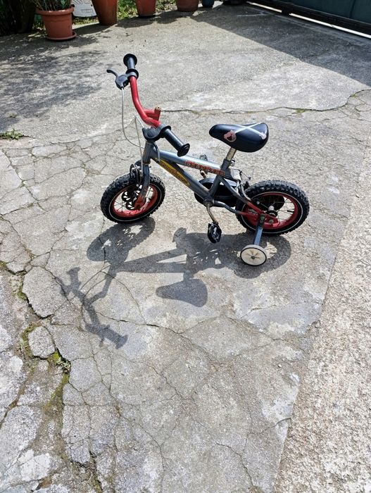 Bicicletas e mini moto