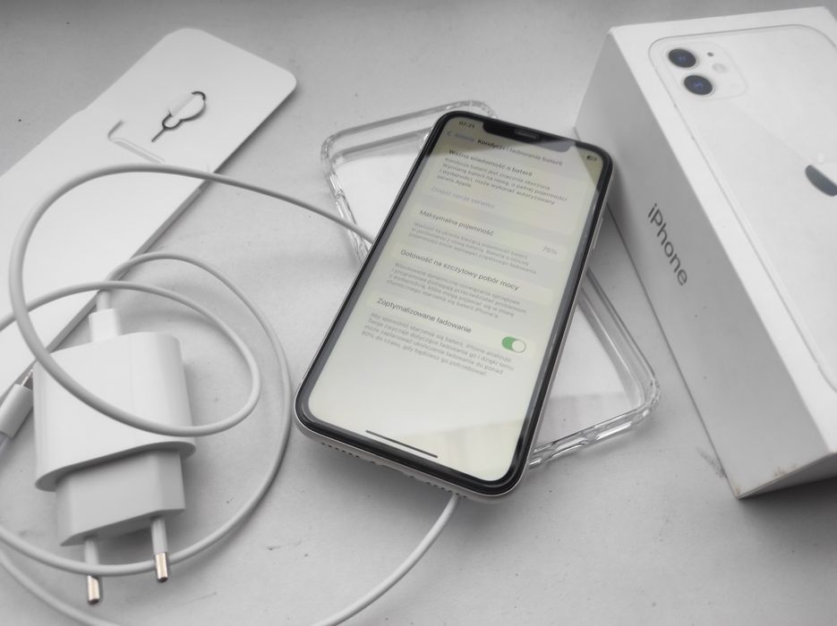 Niemal jak nowy iPhone 11, 64GB, etui,nowe szkło