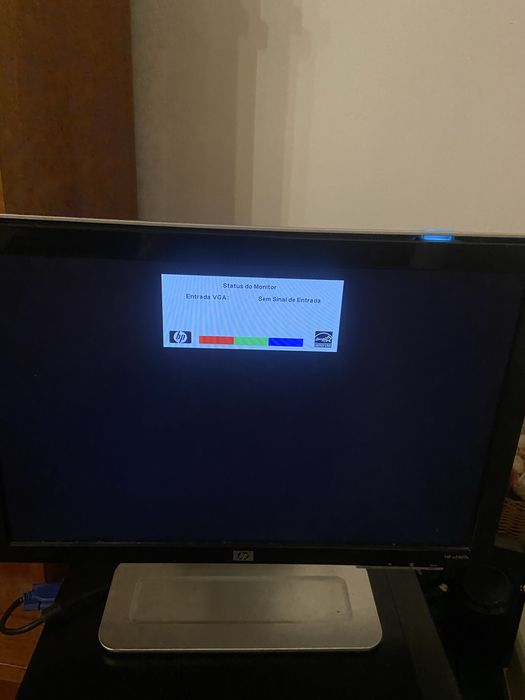 Monitor HP w1907s de 19 polegadas com cabo VGA, a funcionar perfeitamente507114576874711042