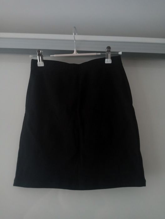 czarna spódniczka