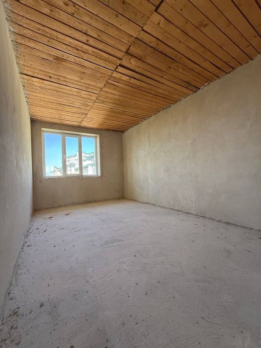 Видова 3-кімнатна в зданому будинку за 650$ за м2!