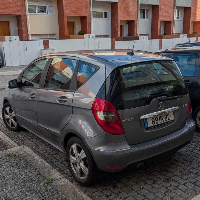 Mercedes-Bens A 180 CDi Avantgarde | Nacional | PROMOÇÃO