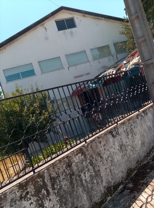 Edifício com 250m2 3pisos 750m2