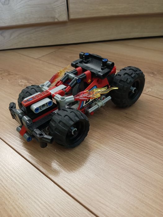 Lego Technic 42073 Wyscigówka