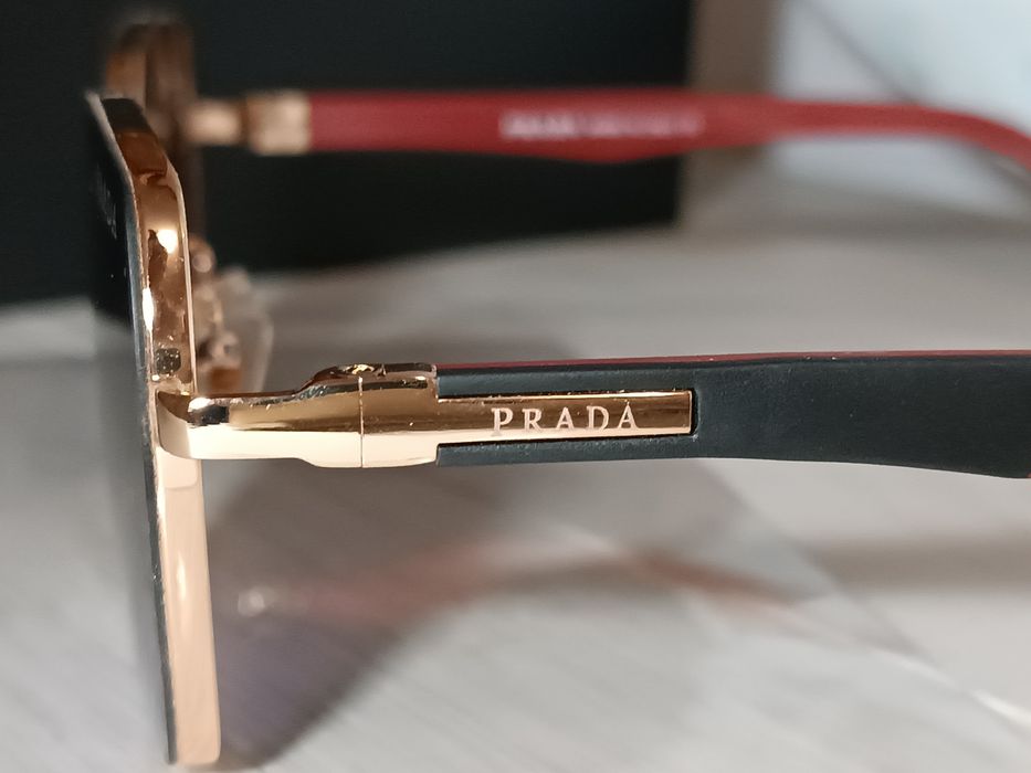 Брендові жіночі окуляри Prada. Нові