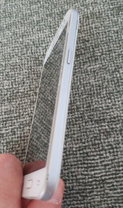 Прдам телефон Samsung Core Prime