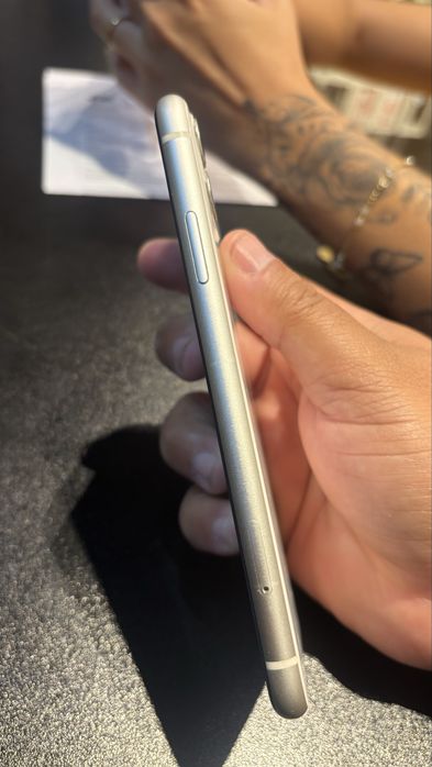 Iphone 11 em bom estado