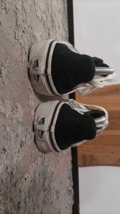 Buty vans w kratkę