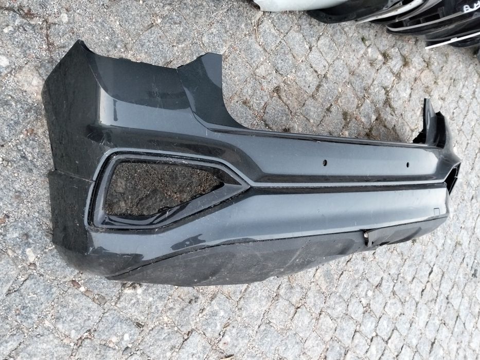 Parachoques Audi Q2 ref.81A807511