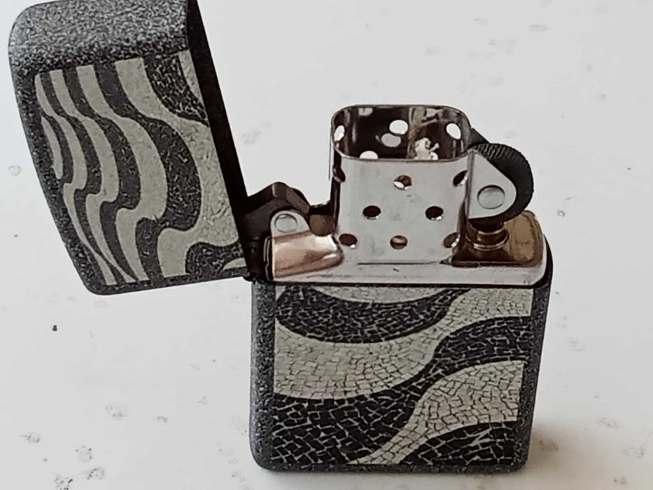 Isqueiro Zippo "Zippo Copacabana" - Edição Limitada