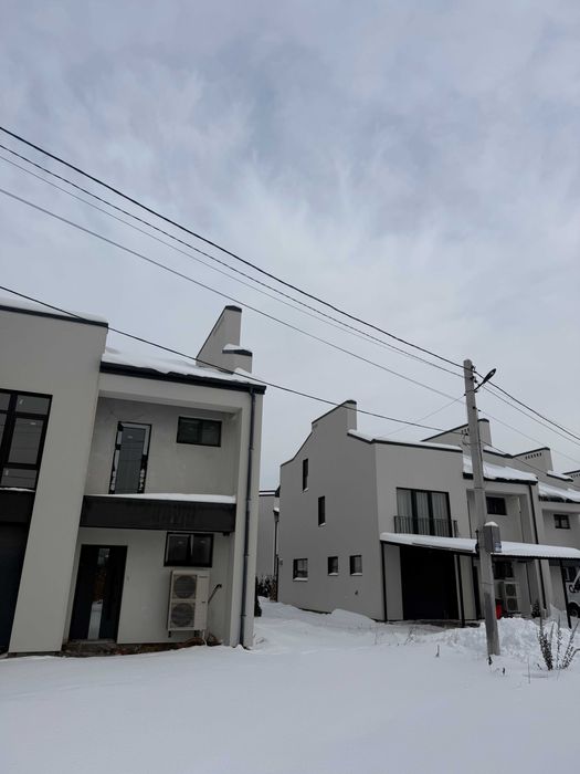 Продаж котеджу в Малехові. Без комісії.