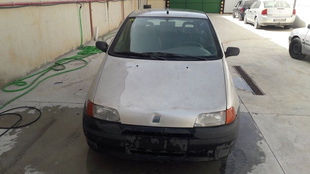BRAÇO LIMPA-VIDROS FRONTAL ESQUERDO FIAT PUNTO 1999 -